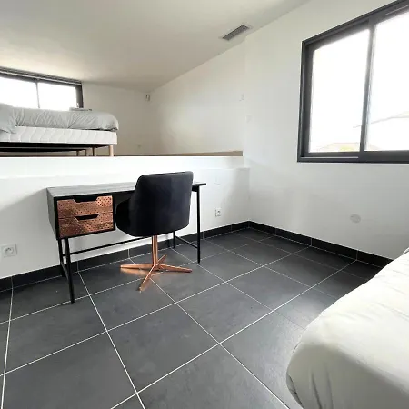 Contemporaine Avec Piscine Chauffee Proche Des Plages * Sauvian