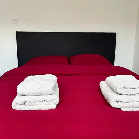 Contemporaine Avec Piscine Chauffee Proche Des Plages * Sauvian