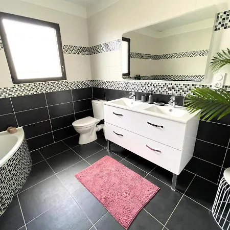 Villa Contemporaine Avec Piscine Chauffee Proche Des Plages Sauvian